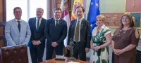 Valverde destaca el papel de la UCLM en el desarrollo y retención de talento en la provincia