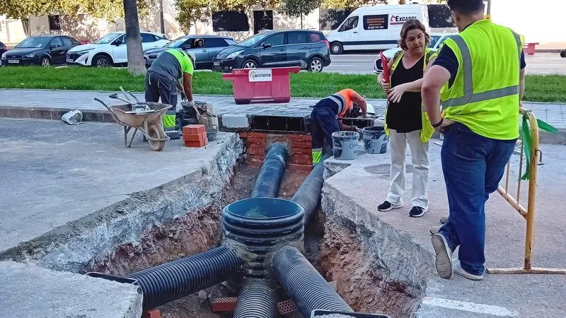 València refuerza su red de drenaje ante la previsión de lluvias