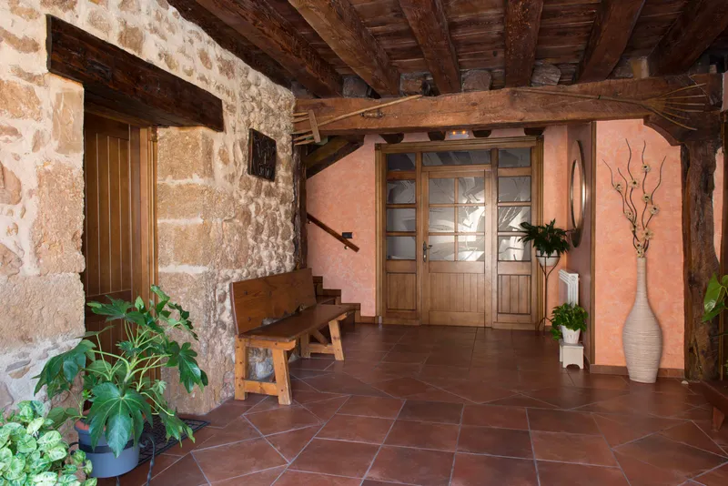 Casa de la Villa en Fuentepinilla: alojamiento rural con encanto y capacidad para 20 personas