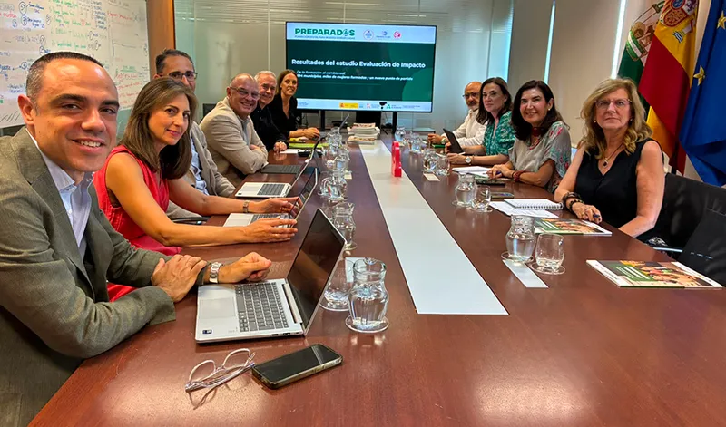 El programa 'Preparadas' de la Junta de Andalucía forma a casi 86.000 mujeres en competencias digitales