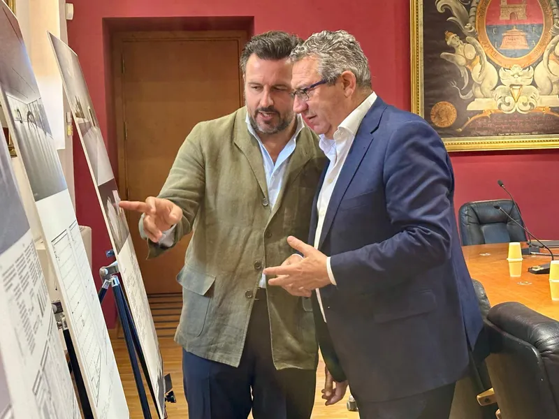 El Palacio de Congresos de Elche avanza con la reunión de la comisión mixta Diputación-Ayuntamiento