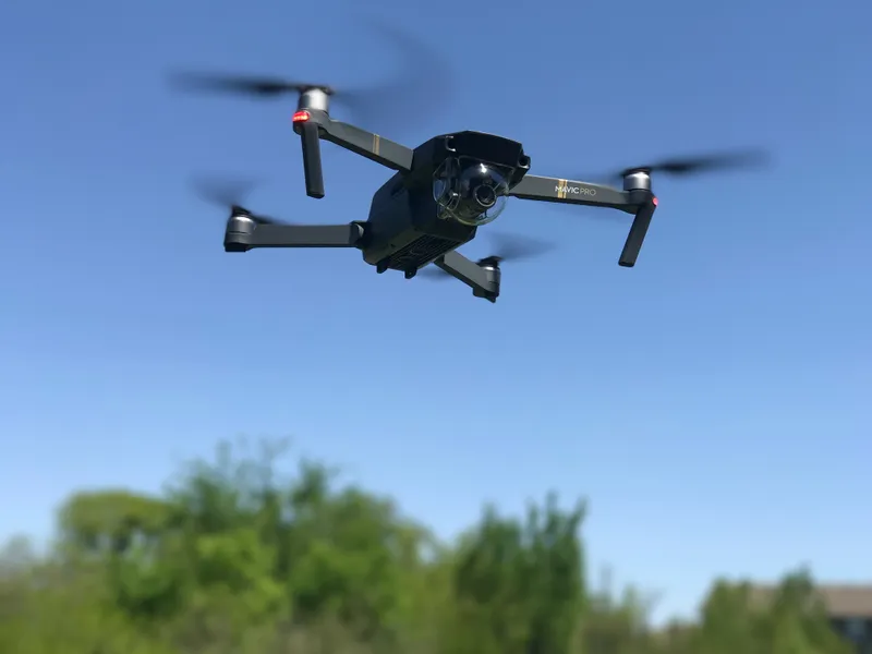 AESA regula el uso de drones: requisitos y sanciones para operadores y aficionados