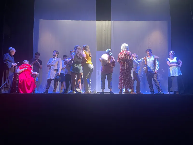 Arjonilla celebra el éxito del inicio de su Festival de Teatro con 'Zurra en el Museo'