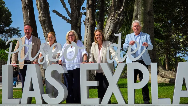 Motril reabre el Paseo de las Explanadas tras la renovación de las losetas