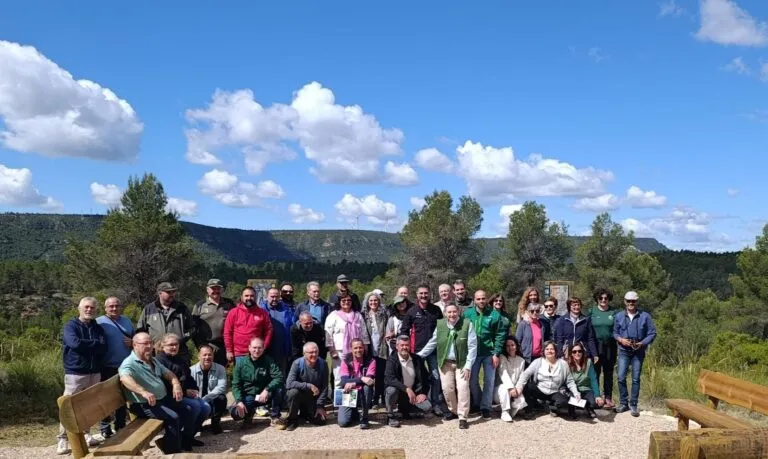 Víllora impulsa el senderismo con la inauguración del PR-CU 120 a Las Chorreras del Cabriel