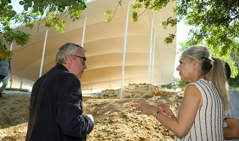 Carmona protege la tumba de Postumio con una cubierta innovadora