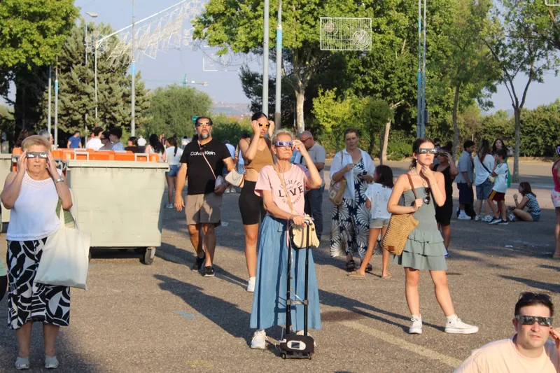 Eclipse solar transcurre sin incidentes en Valladolid con 7.000 asistentes