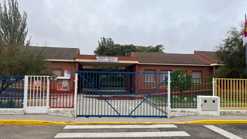 Novés presenta sus centros educativos para la infancia y primaria