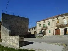 Castrillo de Sepúlveda: Un viaje al pasado entre Hoces del Duratón y patrimonio románico