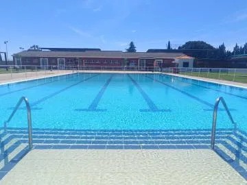Moraleja abre sus piscinas municipales exteriores el 12 de junio con entrada gratuita el fin de semana