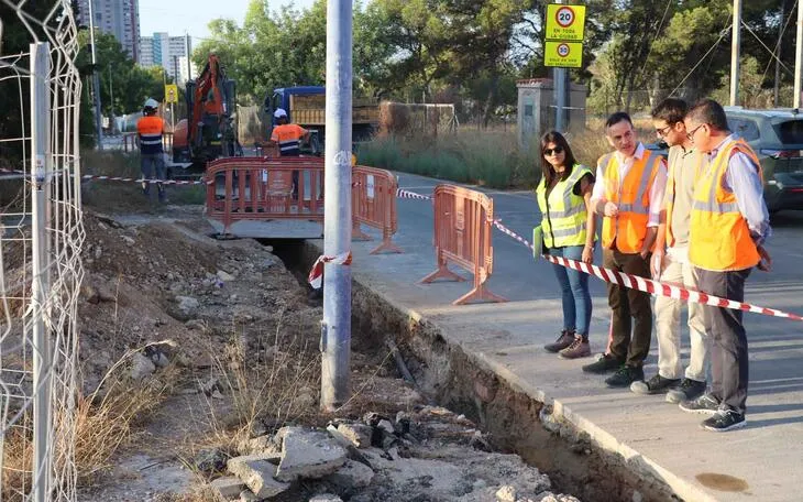 Benidorm renueva la red de agua potable del Camí del Llandero para evitar averías