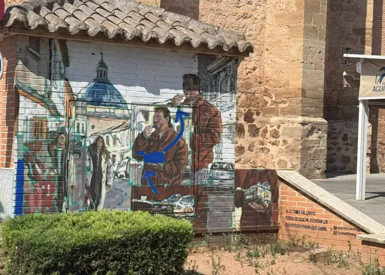 Miguelturra celebra su identidad con placas cerámicas y un mural sobre el léxico churriego