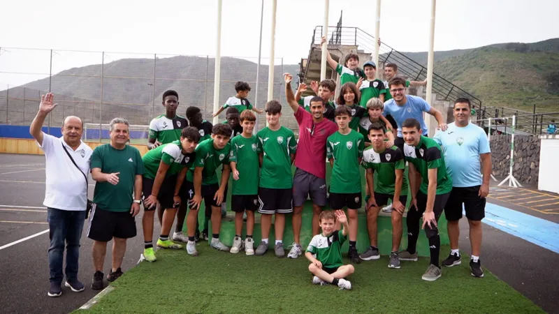El CD AFB Tegueste se une a la campaña 'Por una Isla limpia' en Los Zamorano