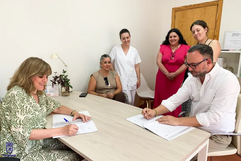 Ayuntamiento de Tomelloso y Asociación Parkinson renuevan su convenio de colaboración