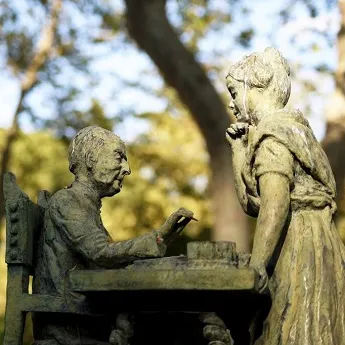 Descubre las Artes en el Retiro: un recorrido guiado por la historia y la cultura madrileña