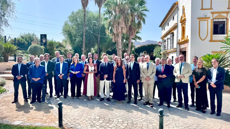 Junta de Andalucía y FADECO Promotores buscan impulsar la vivienda asequible en Antequera