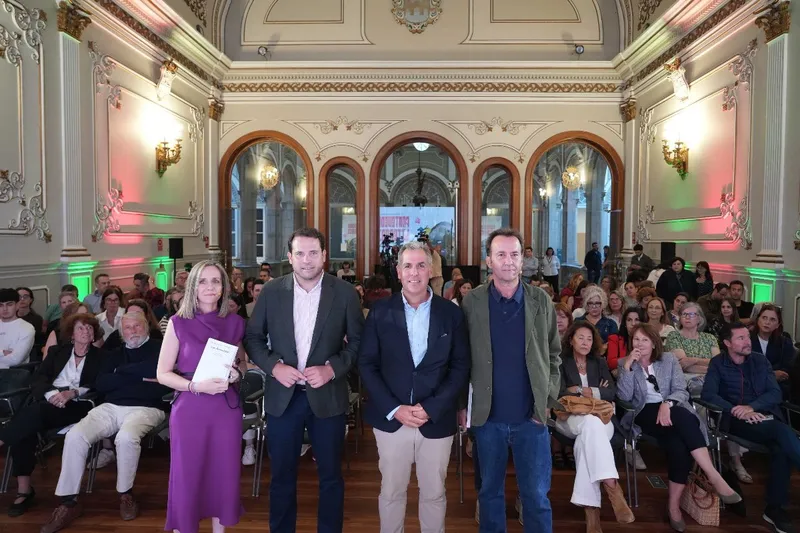 Pontevedra se consolida como provincia cultural con el III Encuentro Literario