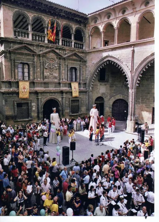 Alcañiz recupera sus Fiestas Patronales con un programa de conciertos y el tradicional Carnet de Fiestas