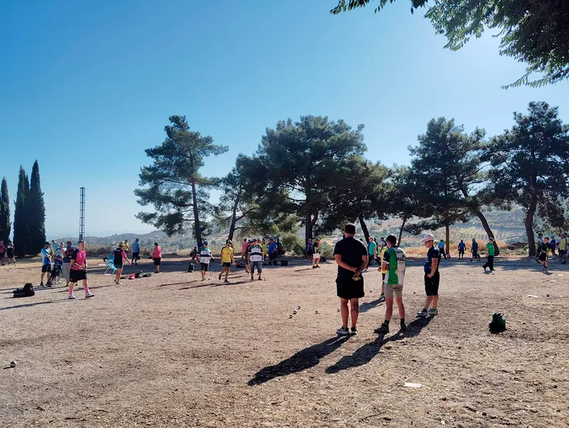 Torredelcampo celebra un exitoso torneo de petanca con récord de participación