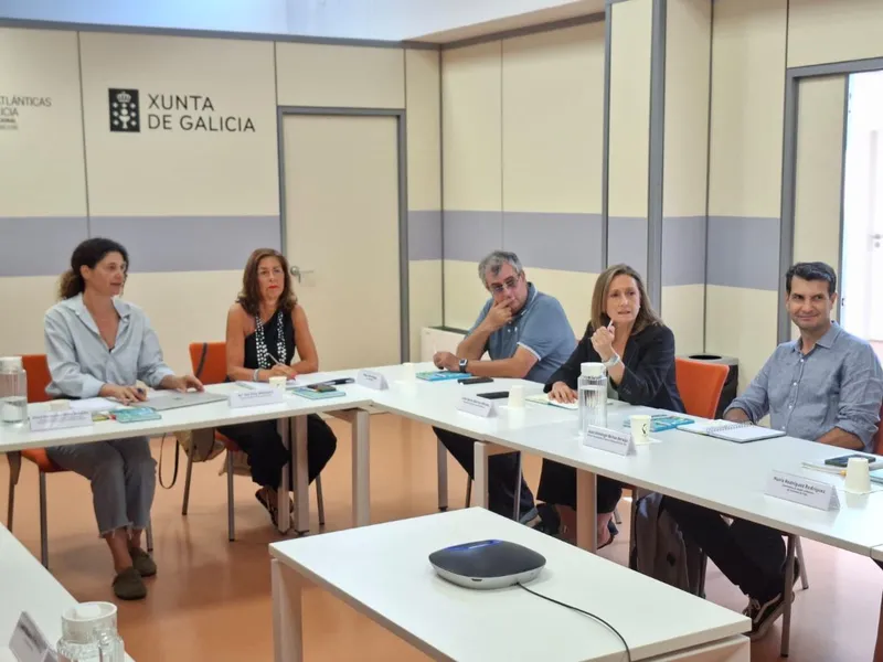 Luisa Sánchez aborda en Vigo proyectos de conservación en las Illas Atlánticas