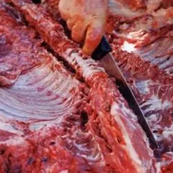 La matanza del cerdo, un rito familiar arraigado en la tradición rural