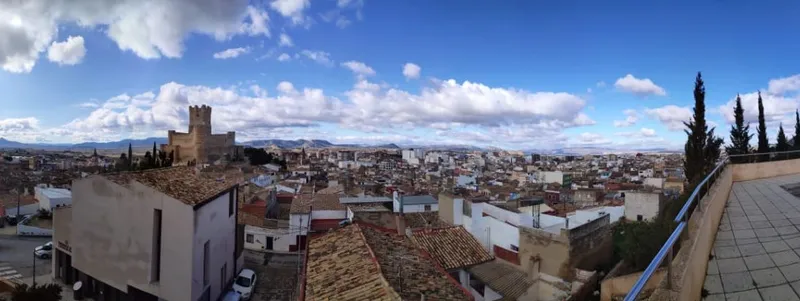 Villena abre el plazo para solicitar la instalación de cañizo en locales festeros hasta el 31 de julio