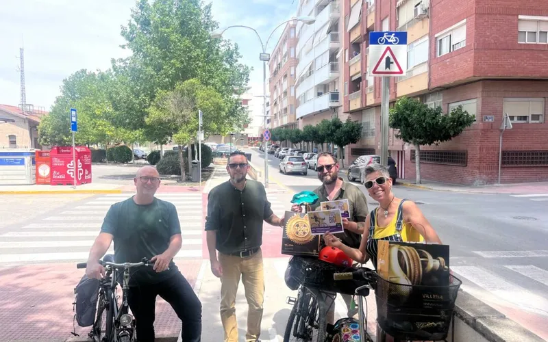 Villena premia a los ciudadanos por su compromiso con la movilidad sostenible en bici