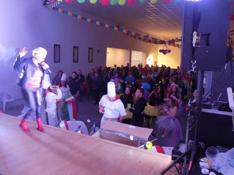 Villaralbo celebra el fin del Carnaval con su tradicional baile y entrega de premios