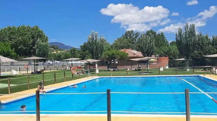 Graus saca a licitación el servicio de bar-cafetería de sus piscinas municipales para 2026