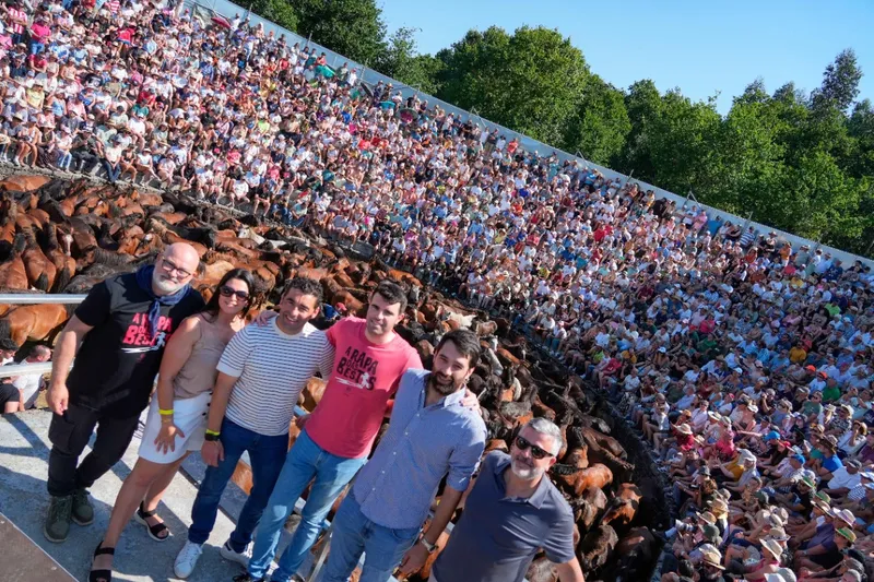 Luis López participa en la Rapa das Bestas de Sabucedo, evento de interés turístico internacional