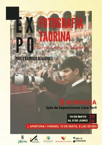 Moraleja inaugura exposición fotográfica taurina 'Entre el miedo y la gloria'