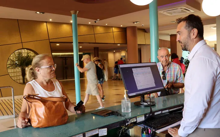 Benidorm prueba la Cartera Europea de Identidad Digital en hoteles