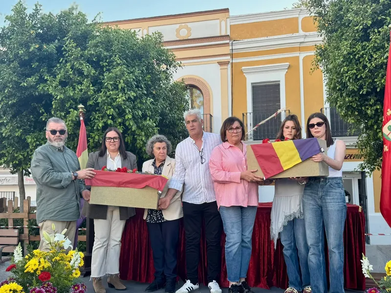 Trebujena entrega los restos de dos víctimas de la represión franquista a sus familias