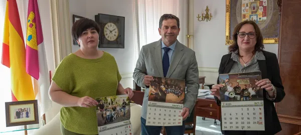 La Diputación de Ciudad Real edita el calendario solidario 2027 de Padisbol para financiar tratamientos