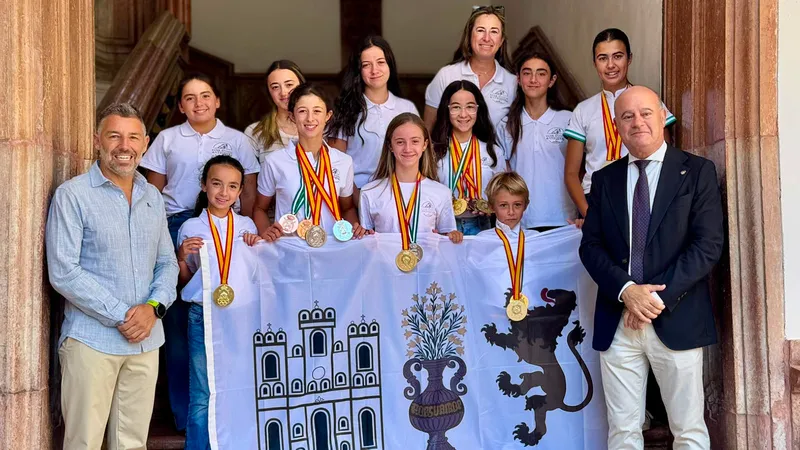Jóvenes jinetes de Antequera triunfan en el Campeonato de España de Salto con Ponis