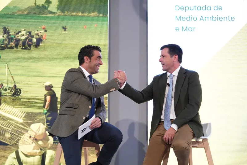 La Diputación de Pontevedra aumenta un 40% las ayudas al sector marítimo y agroganadero