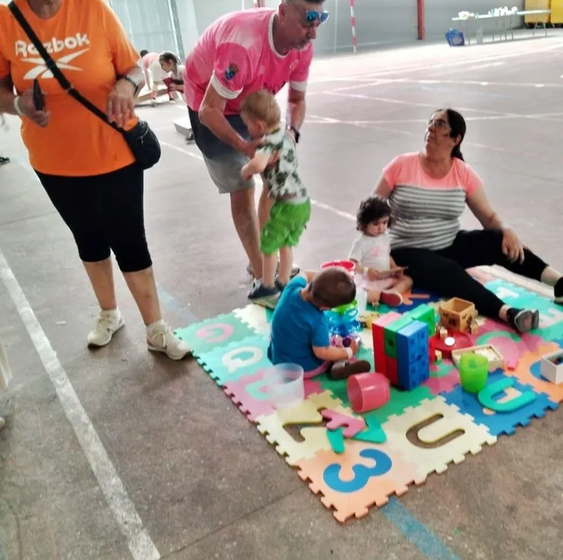Sandiás celebra sus I Olimpiadas Populares en Familia con juegos tradicionales y convivencia