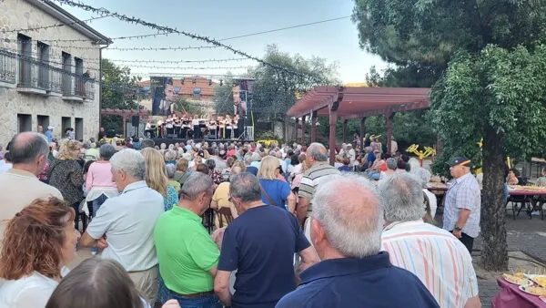 Moralzarzal organiza la Verbena del Día del Abuelo con música, teatro y baile