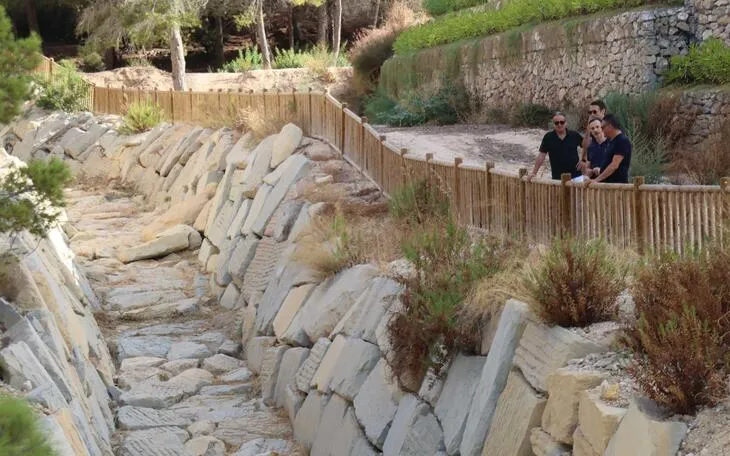 Benidorm refuerza la limpieza de barrancos ante el riesgo de lluvias torrenciales