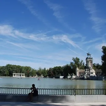 El Parque del Retiro celebra 90 años como Bien de Interés Cultural con una exposición