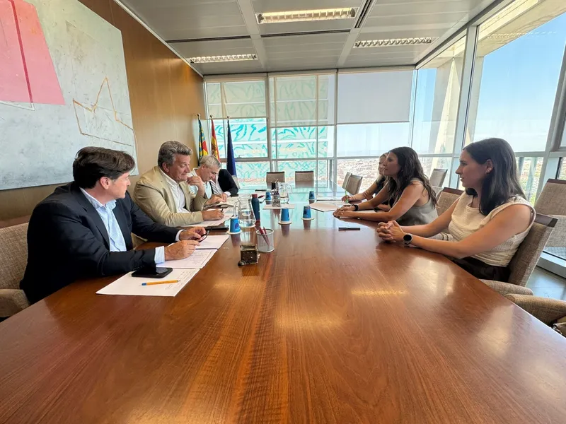Castellón lanza un plan piloto de transporte a demanda para el interior provincial