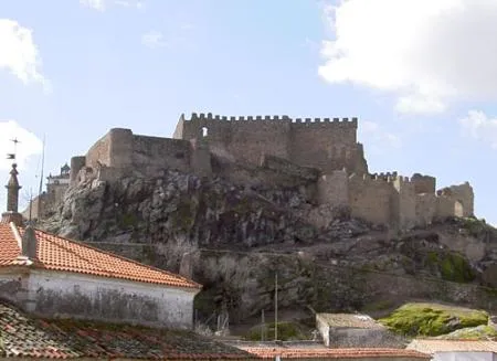 Montánchez desvela su rico patrimonio histórico y cultural