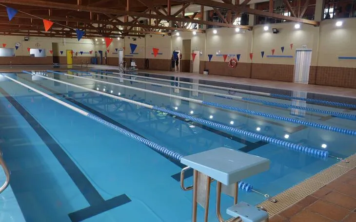Benidorm renueva la climatización de la piscina del Palau d'Esports L'Illa
