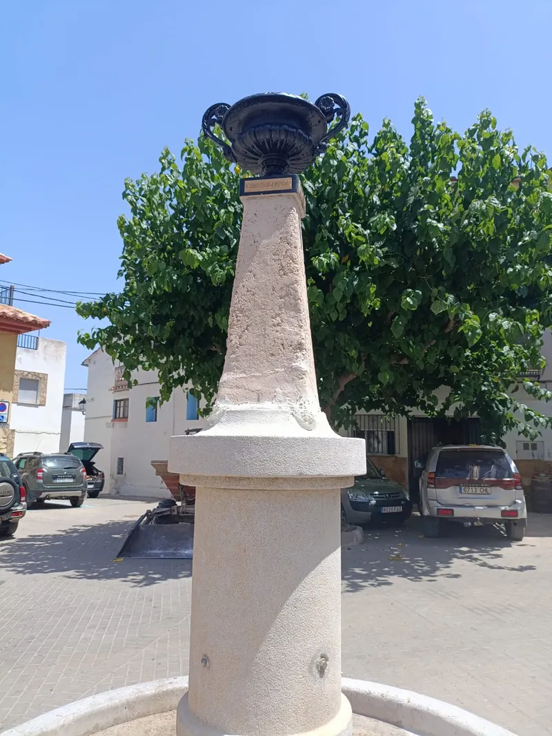 Montanejos recupera la fuente original de Campos de Arenoso y honra la memoria del pueblo sumergido