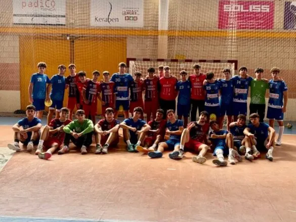Pedro Muñoz celebra la Copa Diputación de Balonmano juvenil masculina