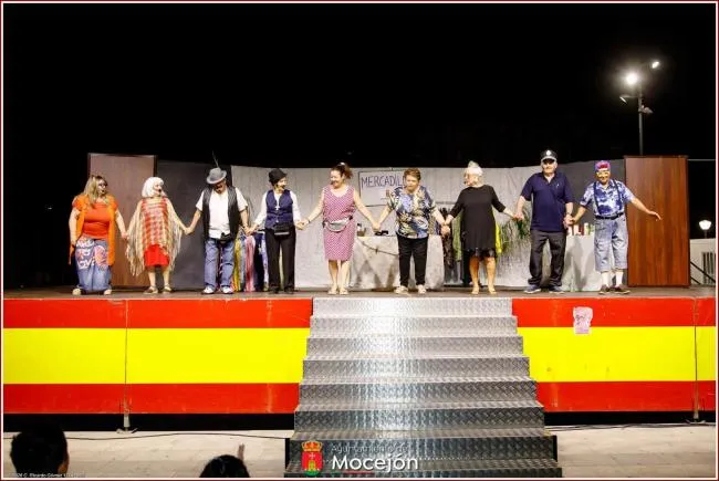 El grupo de teatro de mayores de Mocejón celebra casi 20 años sobre el escenario