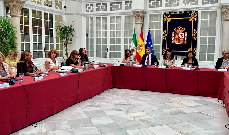 Loles López critica la "decepcionante" actitud del Gobierno central en violencia machista