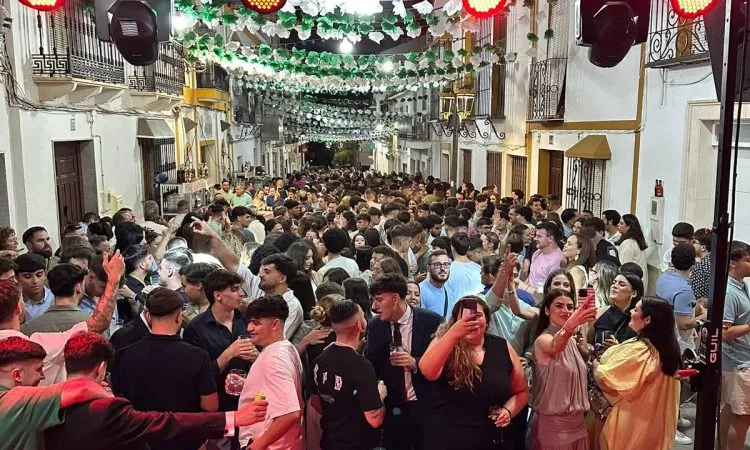 Casariche celebra con éxito la tradicional Velá de San Antonio