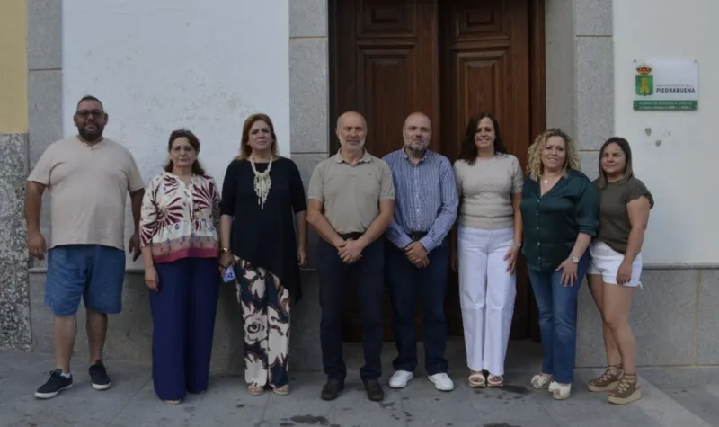 Alcaldes de la comarca se unen en Piedrabuena para coordinar la manifestación por la N-430