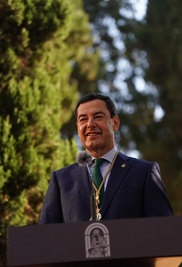 Juanma Moreno inicia su tercer mandato como presidente de la Junta de Andalucía